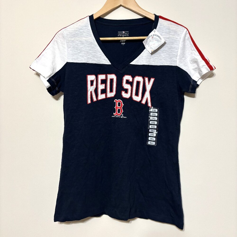 NWT Genuine Merchandise BOSTON REDSOX V-Neck T-Shirt, Size Small